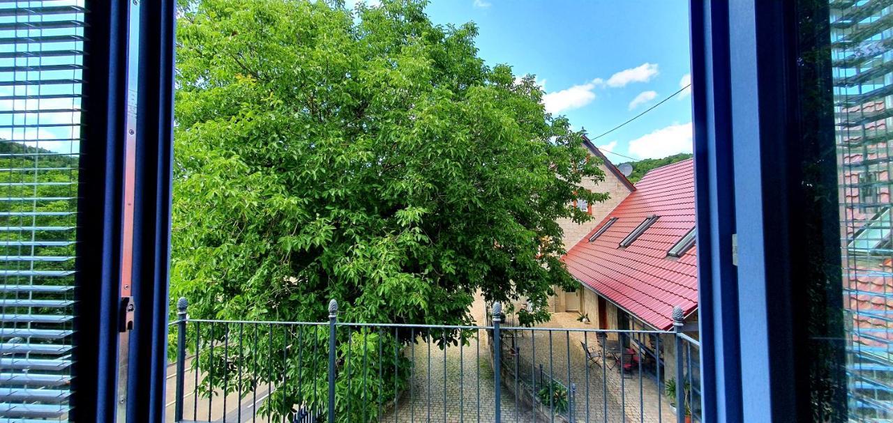 Gaestehaus Craintaler Muehle B&B Креглинген Экстерьер фото