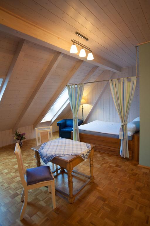 Gaestehaus Craintaler Muehle B&B Креглинген Номер фото