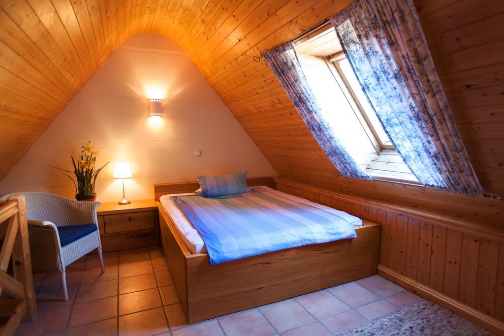 Gaestehaus Craintaler Muehle B&B Креглинген Номер фото